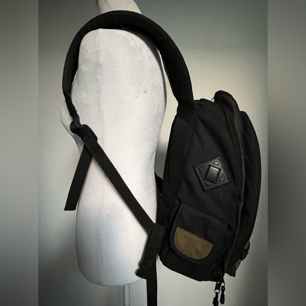 Canon Camera Backpack - Great Condition - image 4
